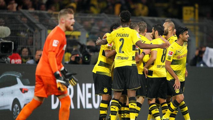 Dortmund Menang Dengan Sulit di Cologne